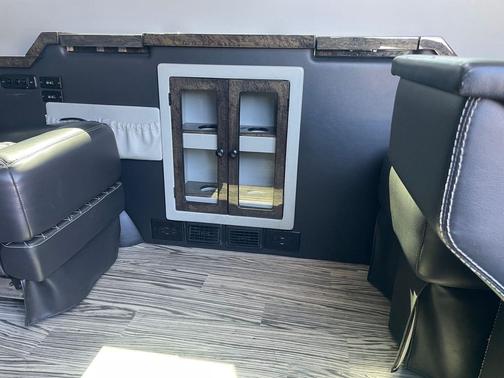 2017 Mercedes-Benz Sprinter 2500 Standard Roof