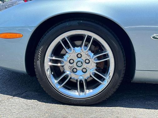 Zircon Metallic 2002 Jaguar XK8