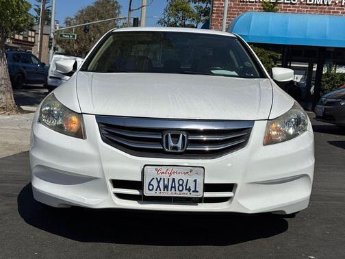 White Orchid Pearl 2012 Honda Accord SE