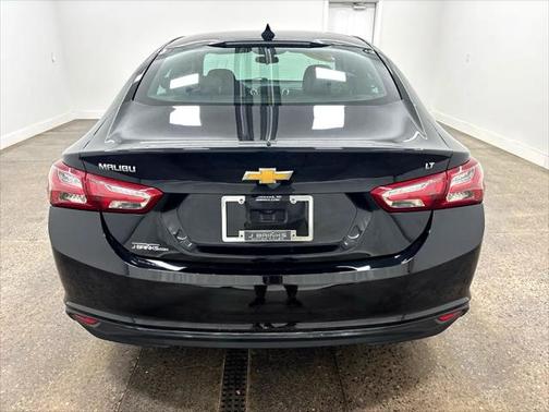 2021 Chevrolet Malibu FWD LT