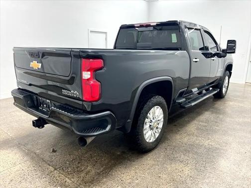 2022 Chevrolet Silverado 2500 High Country