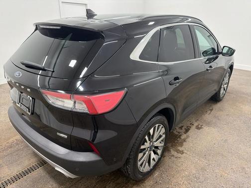 2021 Ford Escape Titanium