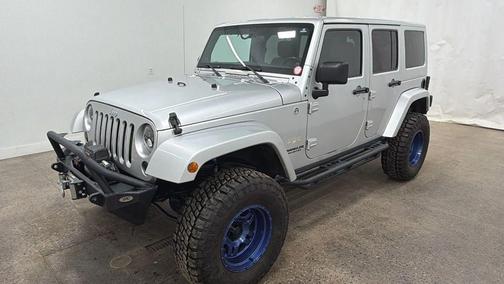 Bright Silver Metallic Clearcoat 2011 Jeep Wrangler Unlimited Sahara