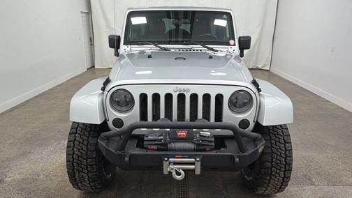 Bright Silver Metallic Clearcoat 2011 Jeep Wrangler Unlimited Sahara