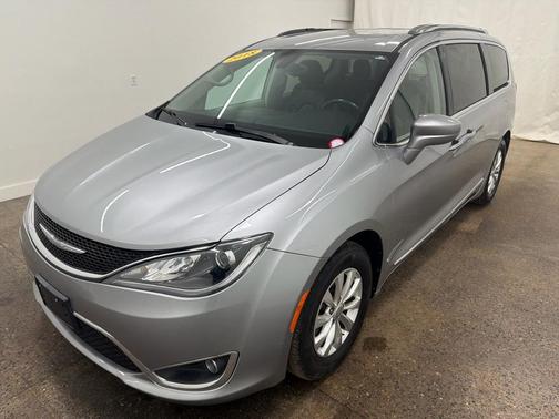 2018 Chrysler Pacifica Touring-L