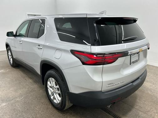 2022 Chevrolet Traverse LS