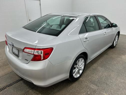 2013 Toyota Camry Hybrid XLE