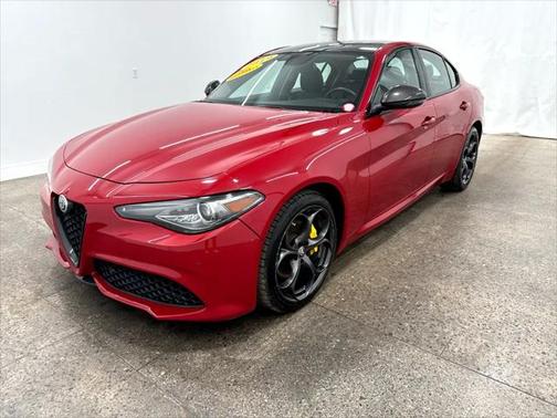 2019 Alfa Romeo Giulia Sport