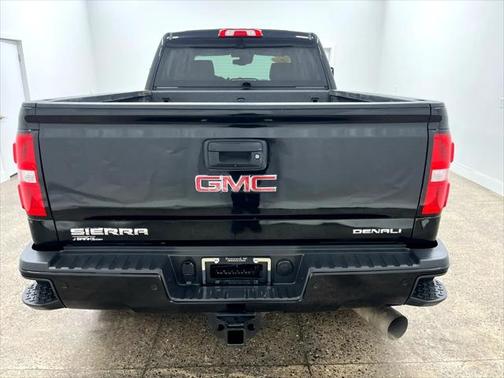 2018 GMC Sierra 2500 Denali