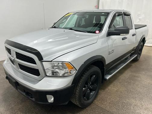 2017 RAM 1500 SLT