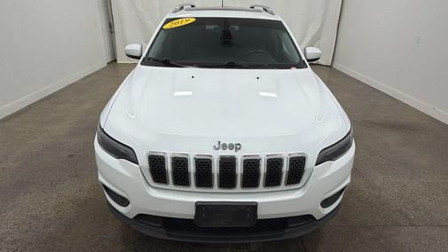 Bright White Clearcoat 2019 Jeep Cherokee Latitude Plus