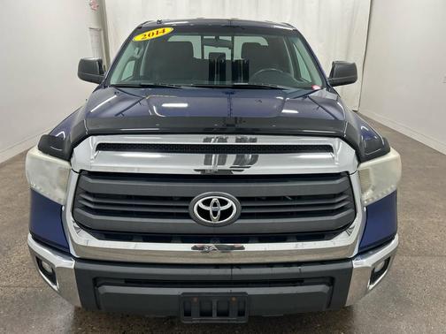 2014 Toyota Tundra SR5