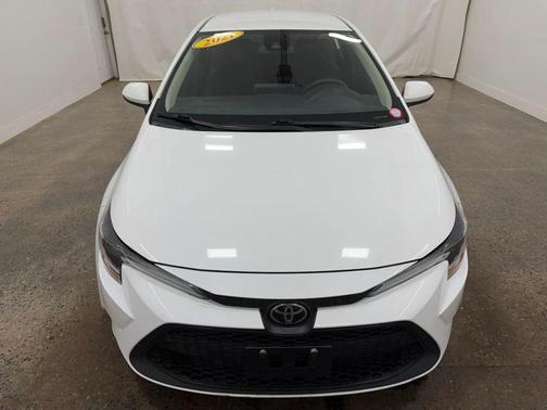 White 2021 Toyota Corolla LE