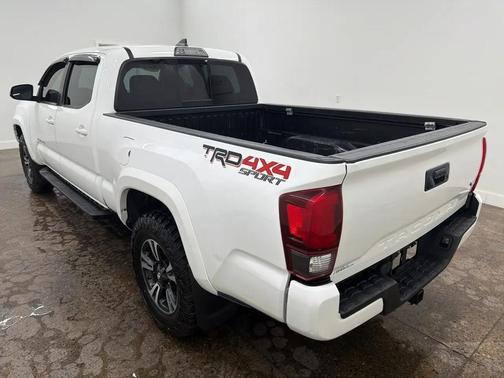 2018 Toyota Tacoma SR5