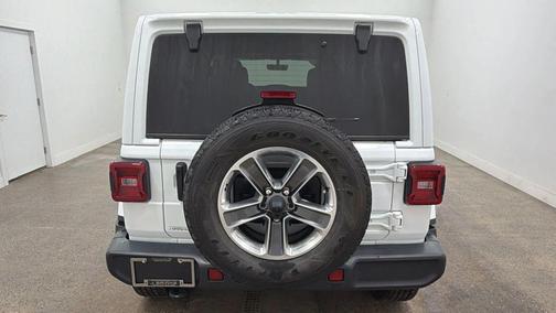 Bright White 2022 Jeep Wrangler Unlimited Sport Altitude