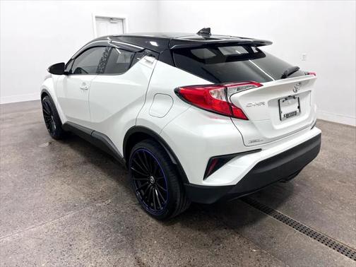 2020 Toyota C-HR XLE