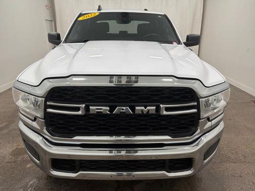 2022 RAM 2500 Tradesman Crew Cab 4x4 6'4' Box