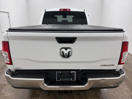 2022 RAM 2500 Tradesman Crew Cab 4x4 6'4' Box