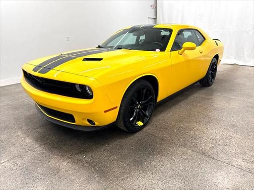 2017 Dodge Challenger SXT