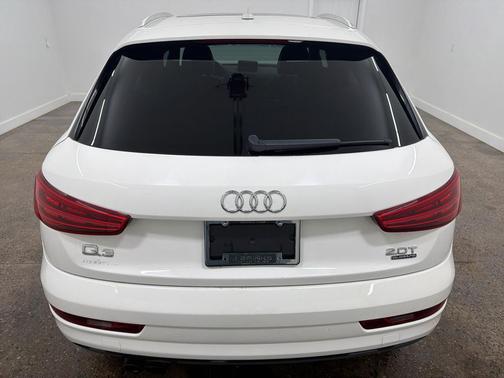 2018 Audi Q3 2.0T Premium Plus