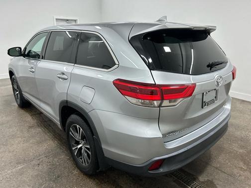 2018 Toyota Highlander LE Plus