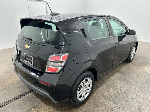 2020 Chevrolet Sonic FWD Hatchback 1FL 5-Door