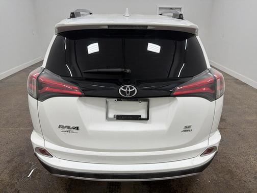 2018 Toyota RAV4 SE