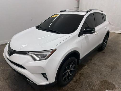 2018 Toyota RAV4 SE