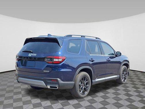 2025 Honda Pilot Touring 8-Passenger