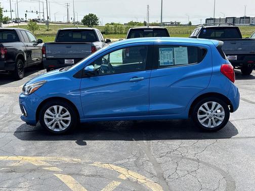 Splash Metallic 2018 Chevrolet Spark 1LT