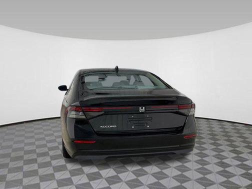 2025 Honda Accord LX 1.5T