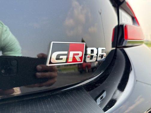2024 Toyota GR86 Premium