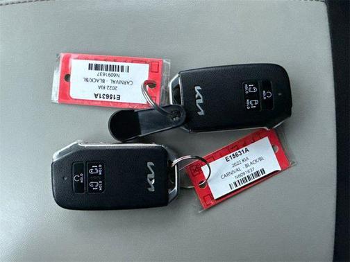 2022 Kia Carnival LXS