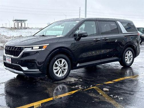 2022 Kia Carnival LXS