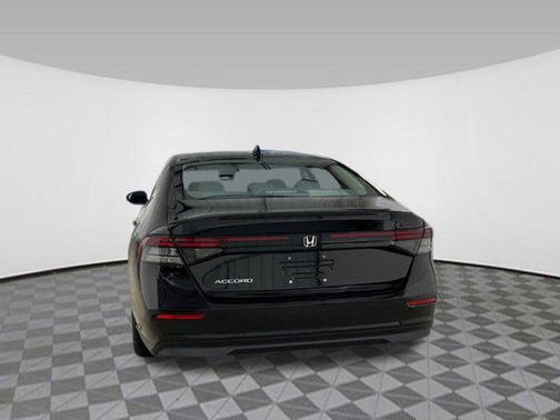 2025 Honda Accord LX 1.5T