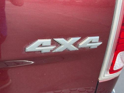 2017 RAM 2500 Laramie Crew Cab 4x4 6'4' Box