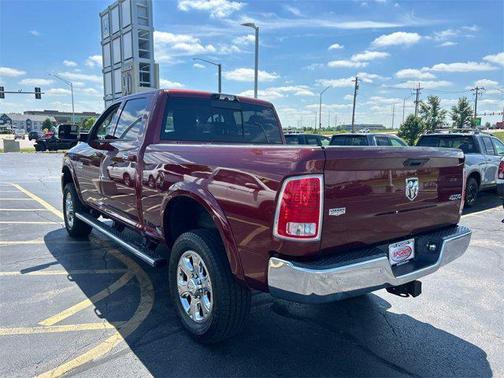 2017 RAM 2500 Laramie Crew Cab 4x4 6'4' Box