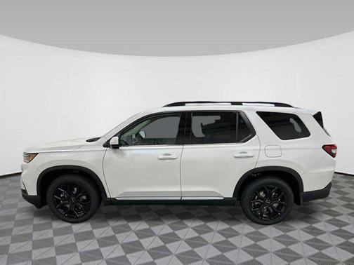 2025 Honda Pilot Touring 8-Passenger