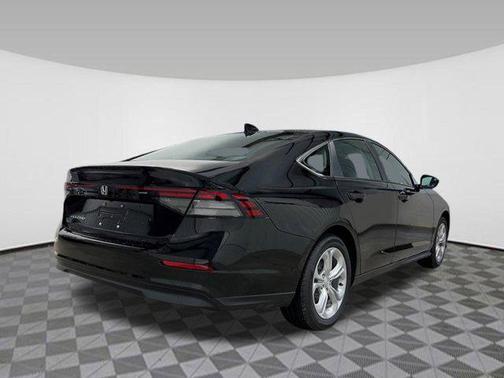 2025 Honda Accord LX 1.5T