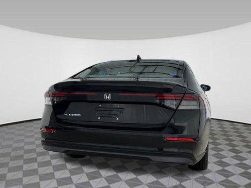 2025 Honda Accord LX 1.5T