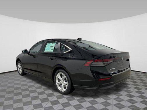 2025 Honda Accord LX 1.5T