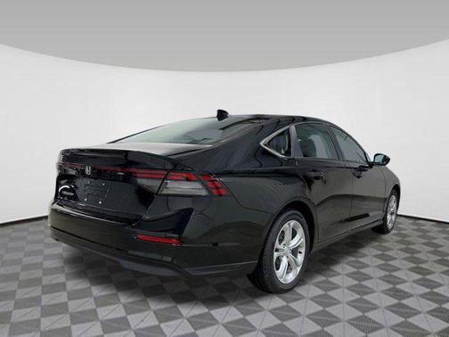 2025 Honda Accord LX 1.5T