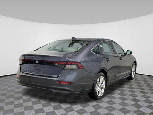 2025 Honda Accord LX 1.5T