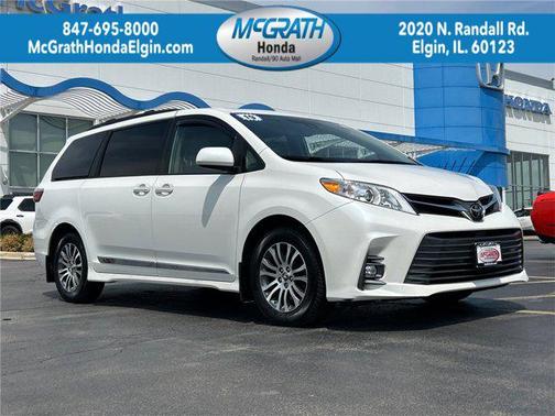 2019 Toyota Sienna XLE