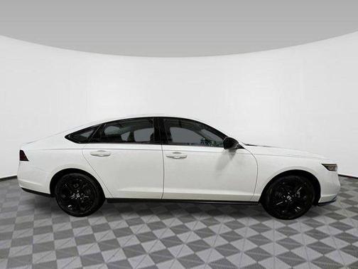 2025 Honda Accord Sport SE 1.5T