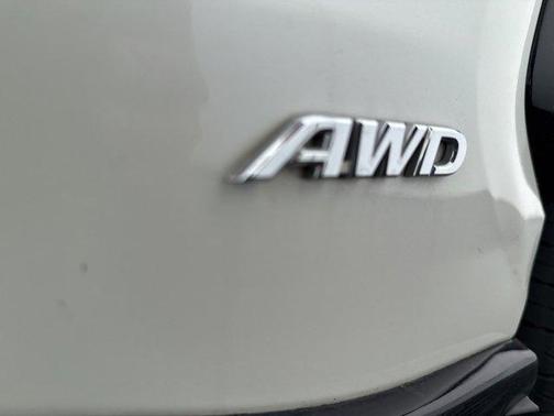 2021 Toyota RAV4 Hybrid SE