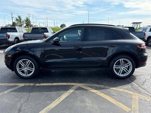 2018 Porsche Macan Base