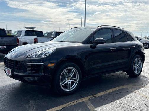 2018 Porsche Macan Base