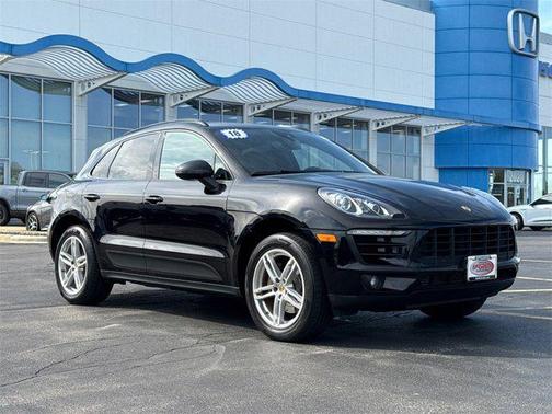 2018 Porsche Macan Base