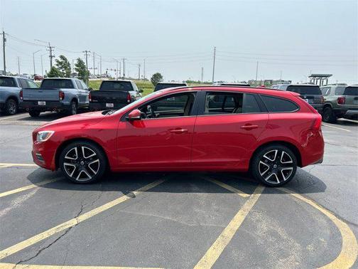 2018 Volvo V60 T5 Dynamic
